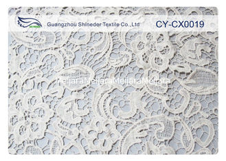 Chiny Biały kwiat Haftowany Koronkowy materiał Bawełna / Nylon / Metallic CY-CX0019 dostawca