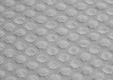 Rozpuszczalny w wodzie biały rozciągliwy materiał koronki w tkaninie 125cm szerokości CY-LW0667 dostawca